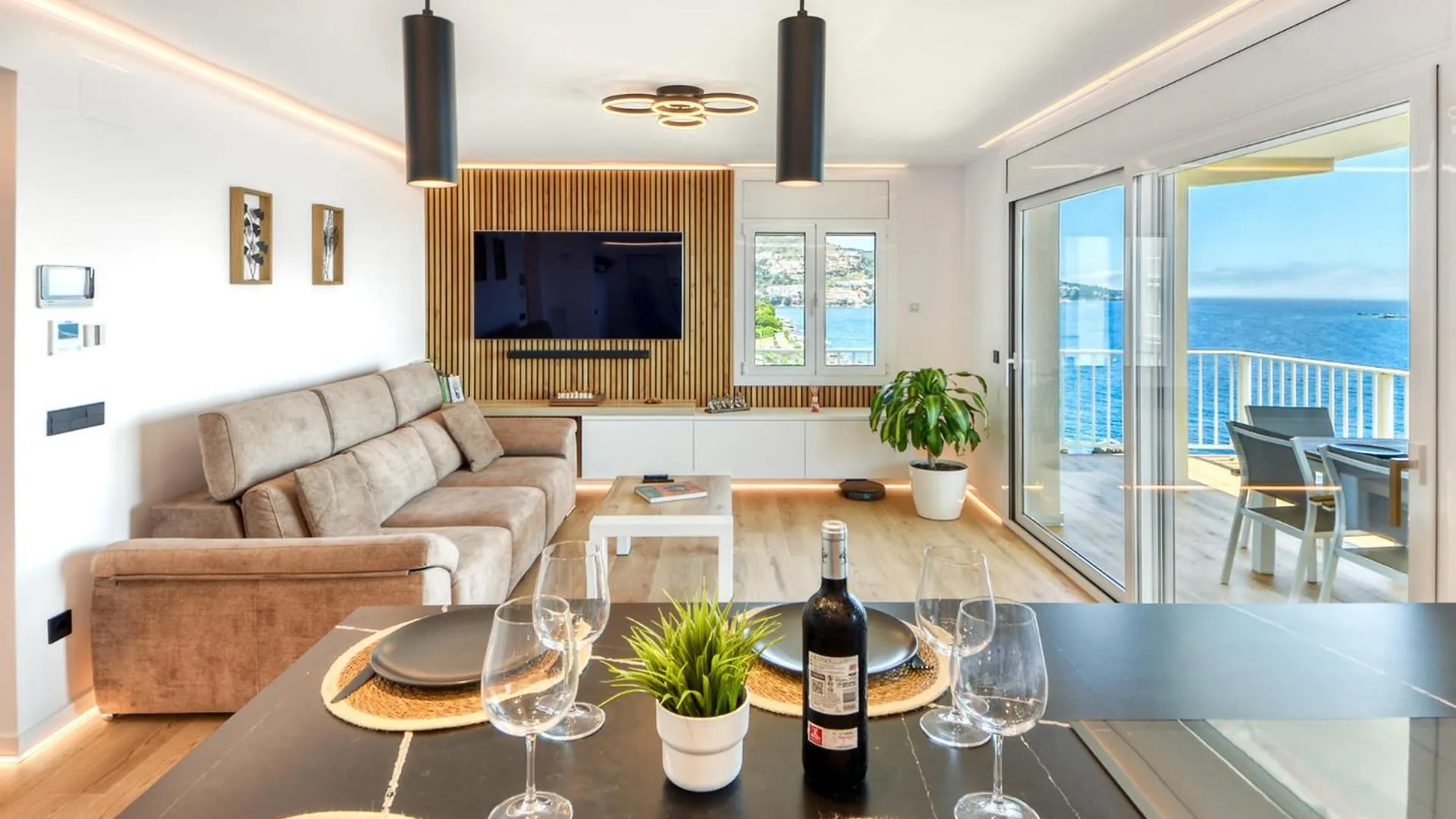 דירה רוזס Atico Crucero Suite Vip ספרד